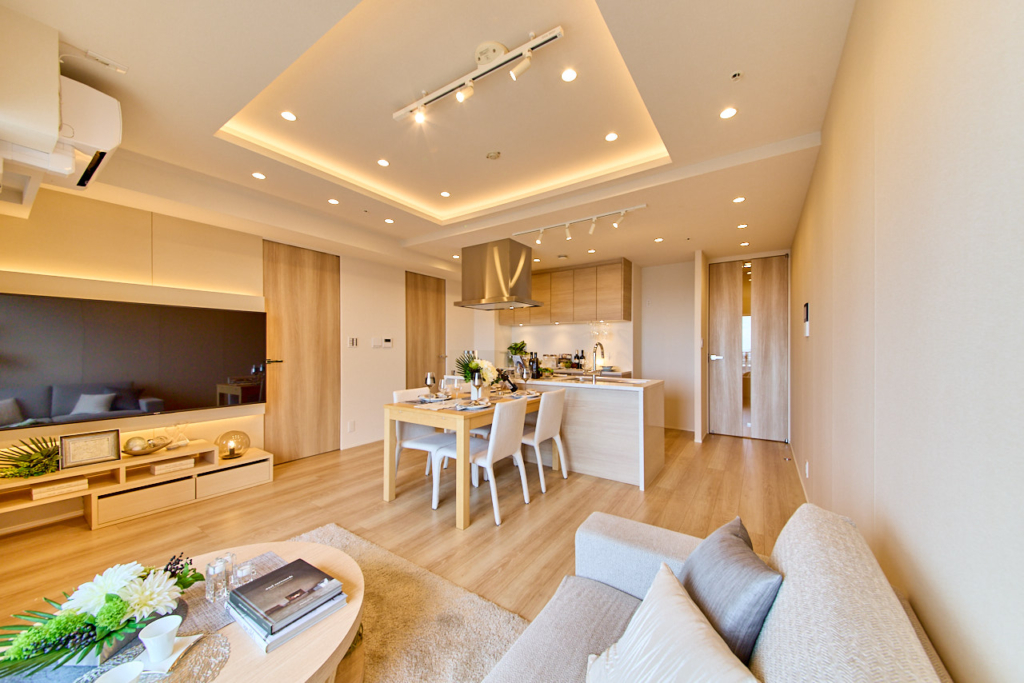 【豊洲シエルタワー】東京湾の煌めく水面が一望できる住空間―利便性と住みやすさを両立した住まい―