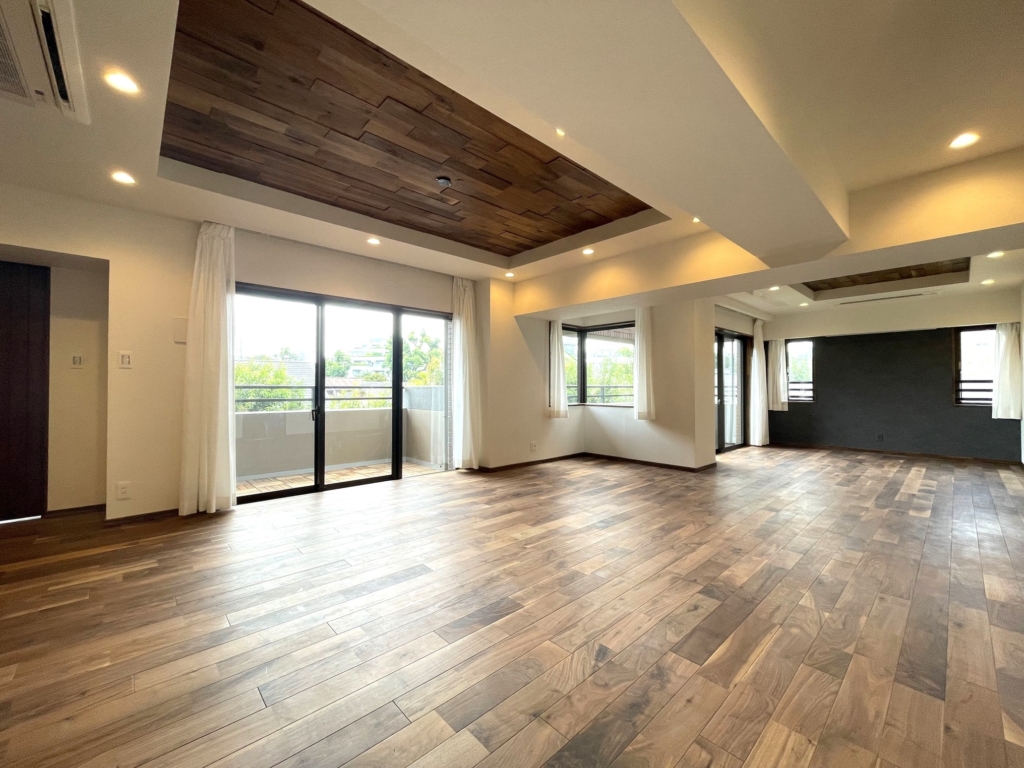 【サンクタス有栖川】自然が近い、都心の隠れ家的時間－有栖川の緑に寄り添う暮らし－